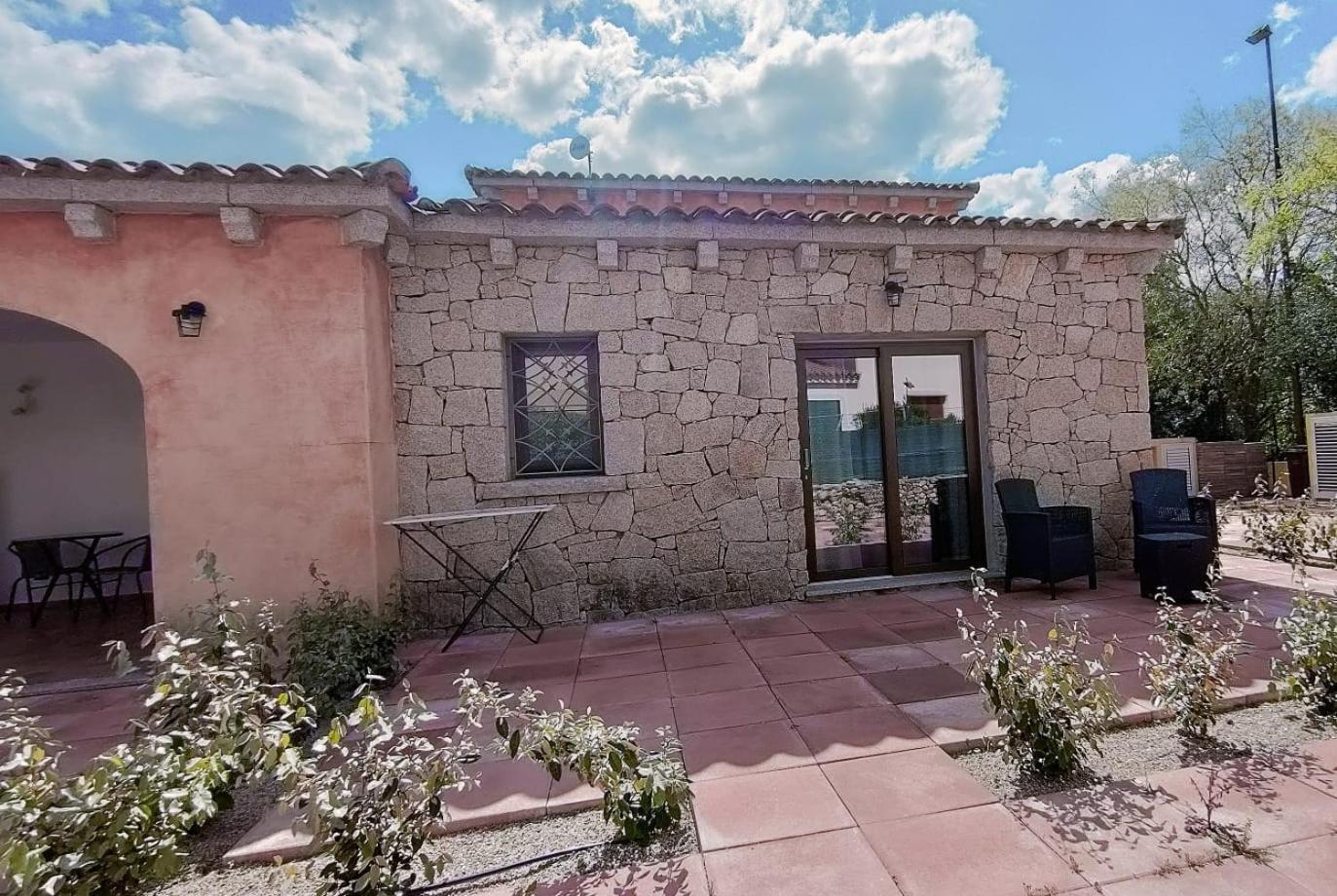 Zenia Rooms San Teodoro  Exterior foto